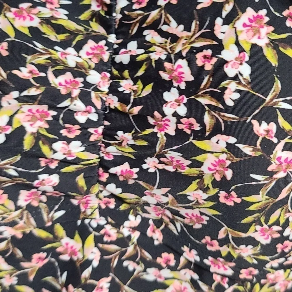 NWOT Kona Sol Womens Swimsuit Black Pink‎ Floral Ruffle Adjustable Straps Sz L